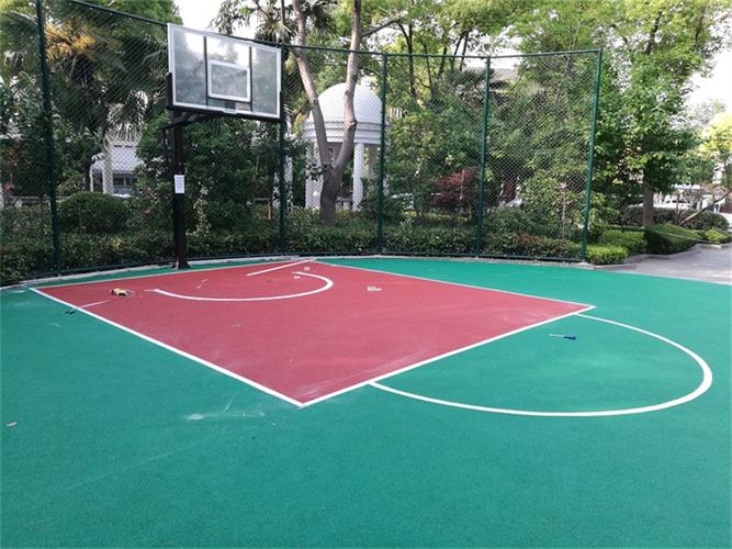 找籃球場地面建設(shè)廠家就到上海怡涵體育設(shè)施工程!